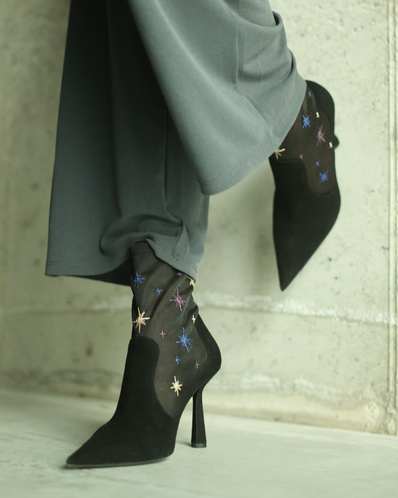 Anna Boot 95 Black Suede and Star Embroidery - HOUSE OF ATANA