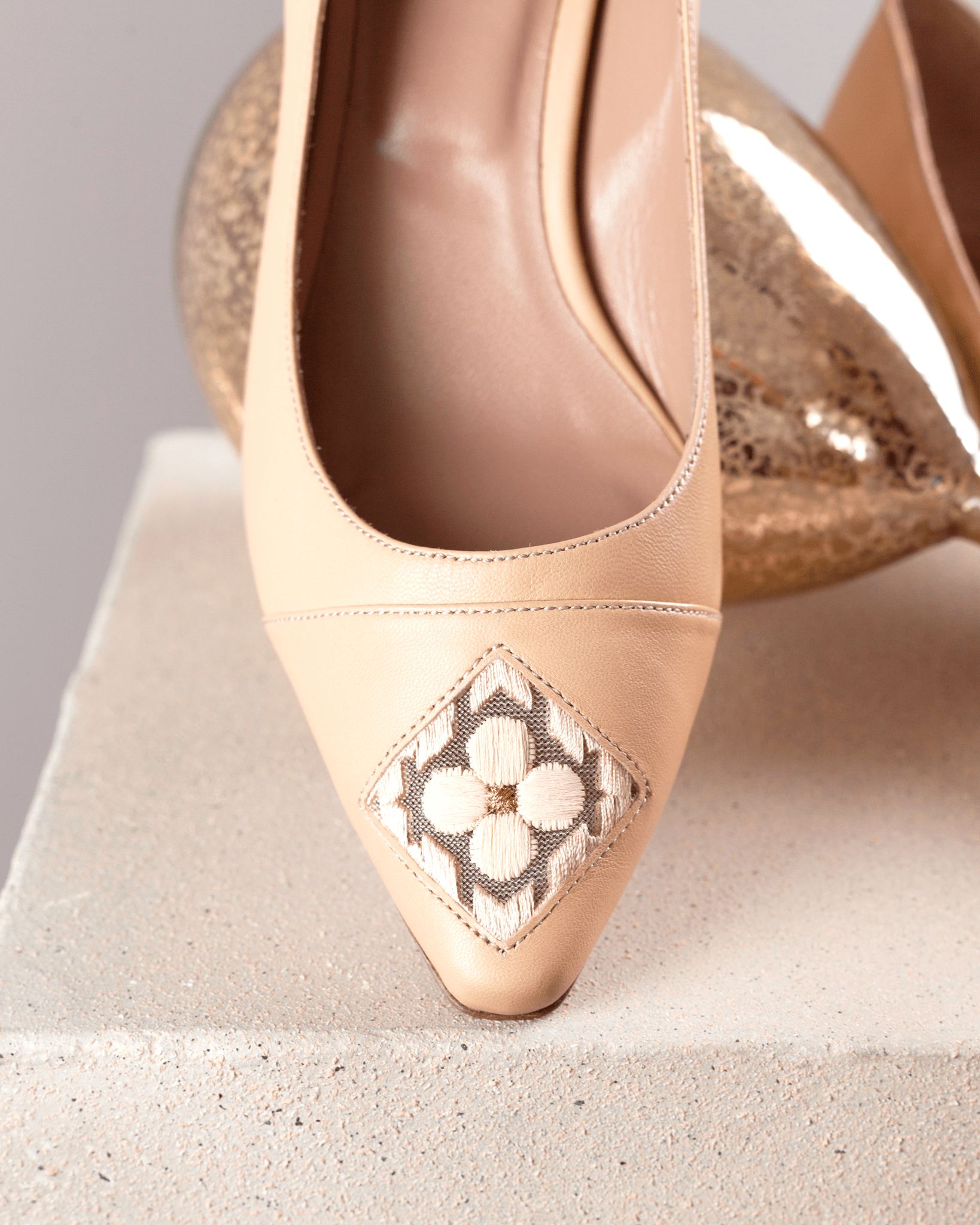 Fiorellini Pump Leather 45 Blanched Almond - HOUSE OF ATANA