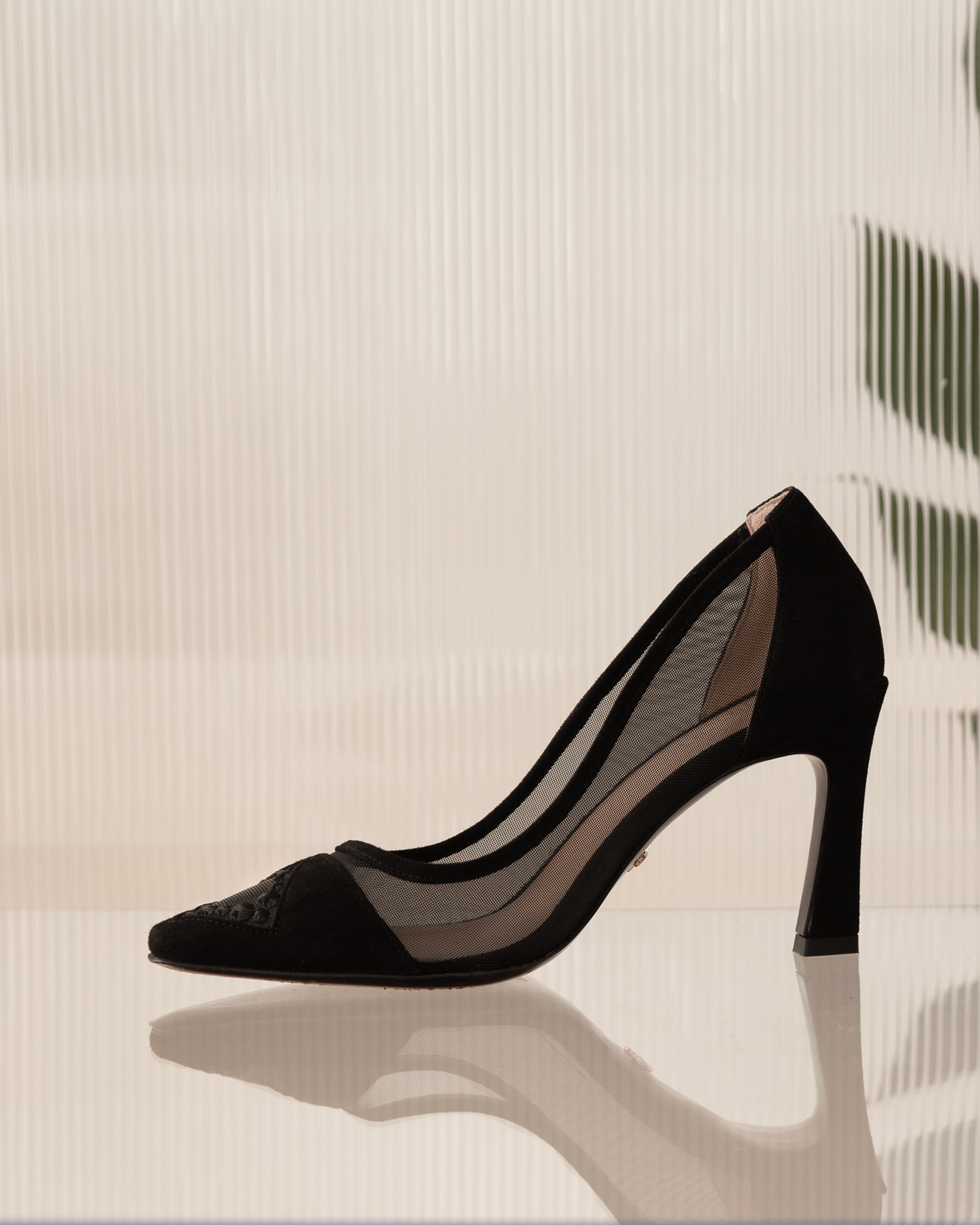 Pearls Pump Mesh 85 Black - HOUSE OF ATANA