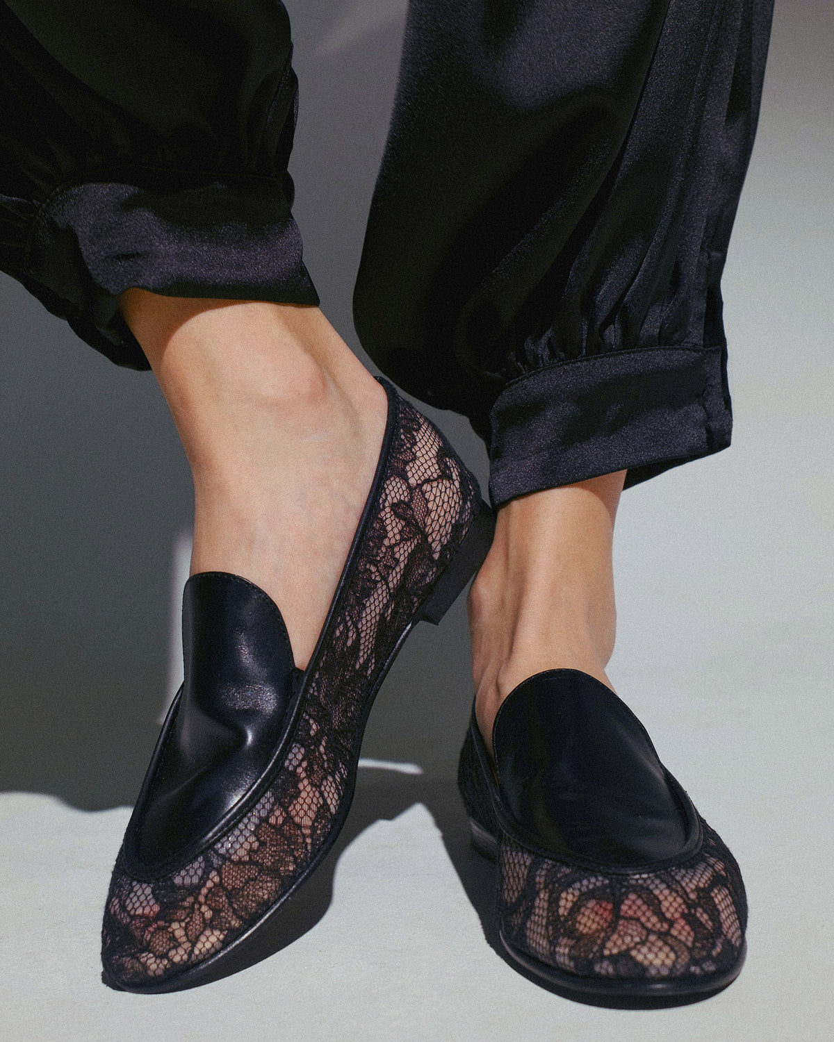 Opera Loafer Black Lace - HOUSE OF ATANA