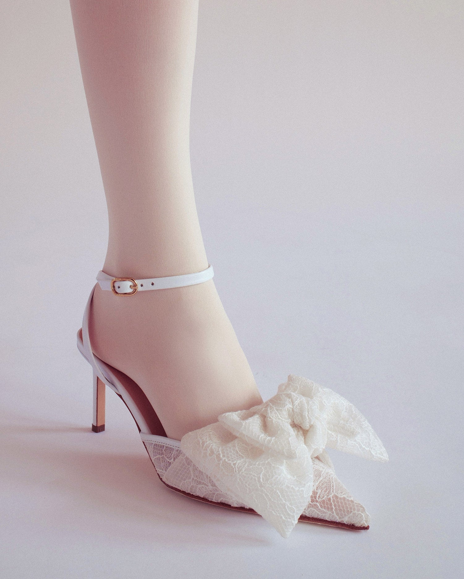 Bow Slipper 75 White Lace - HOUSE OF ATANA