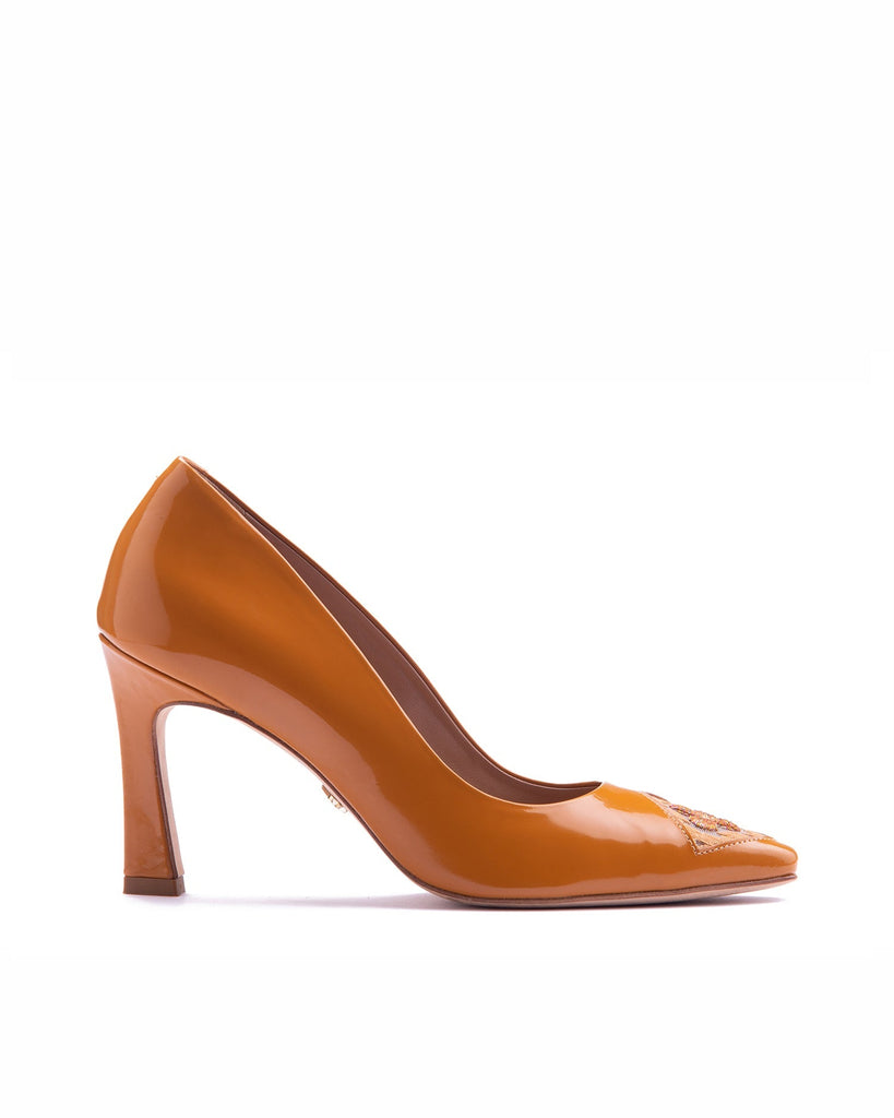 Fiorellini Pump in Semi - Patent Leather 85 Peru Brown - HOUSE OF ATANA